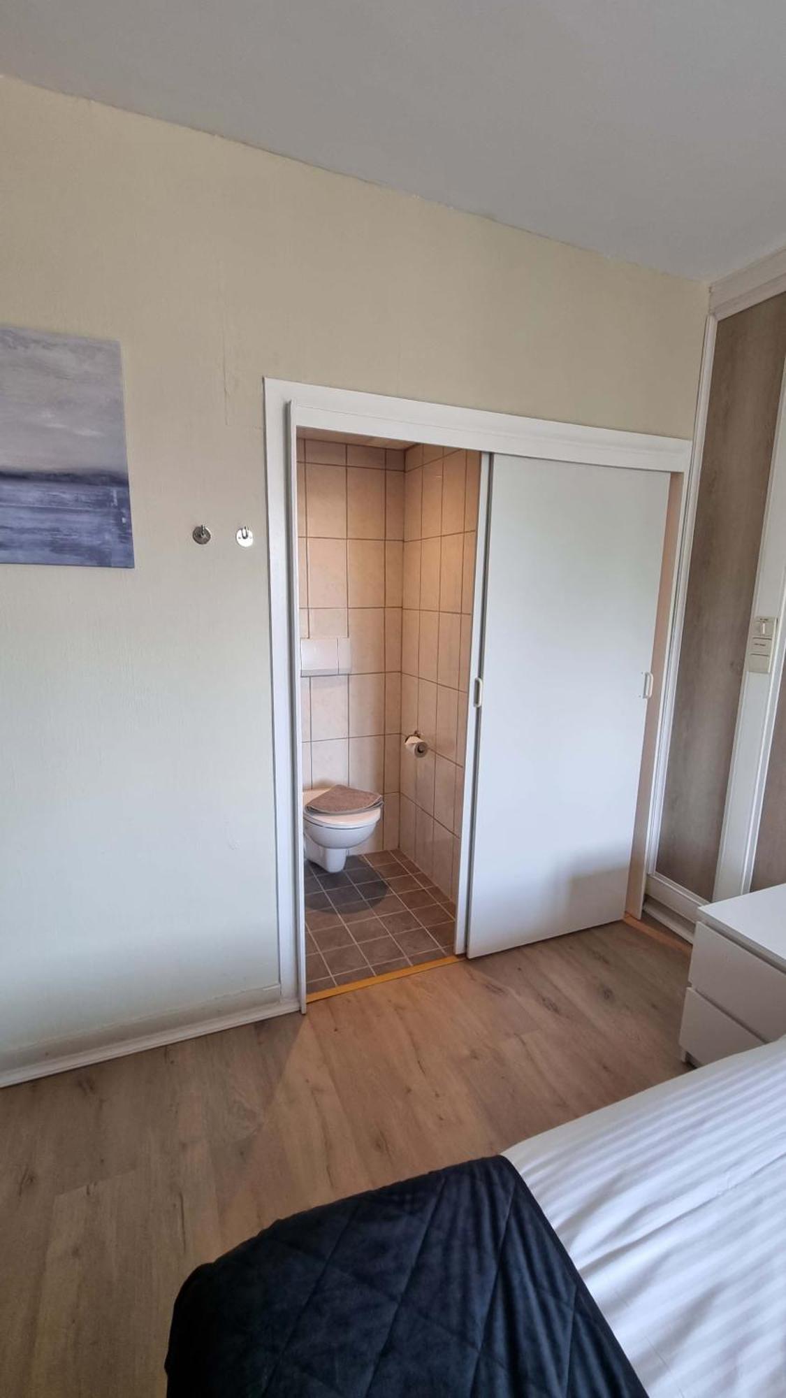 Hotel Westendia And Free Parking Top Breakfast Вестенде Стая снимка