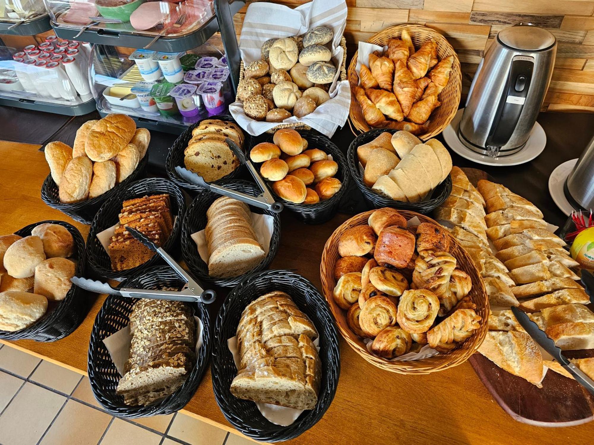 Hotel Westendia And Free Parking Top Breakfast Вестенде Екстериор снимка