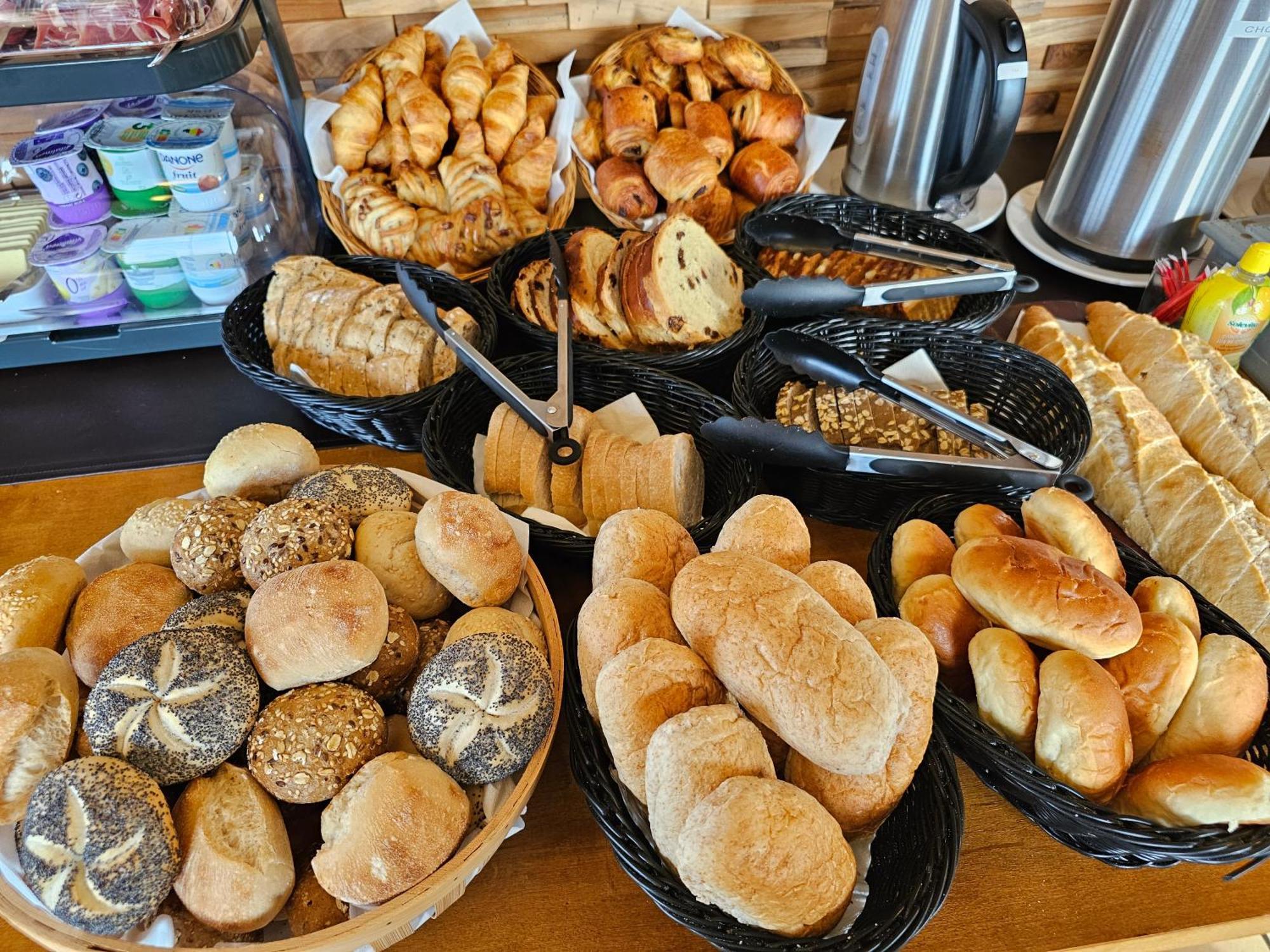 Hotel Westendia And Free Parking Top Breakfast Вестенде Екстериор снимка